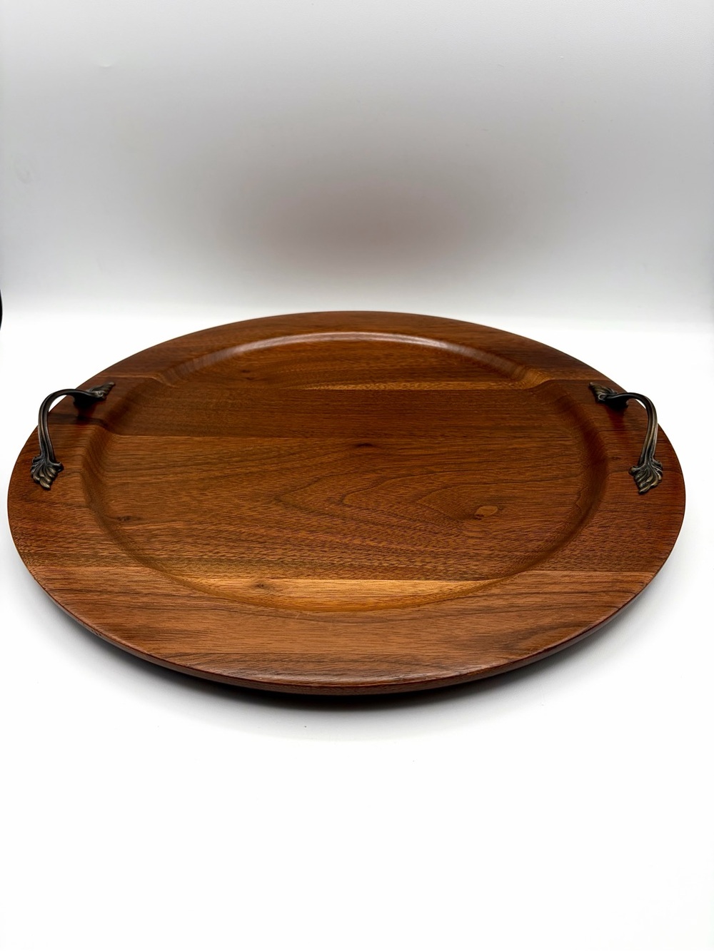Vintage Ozark Walnutware Round Wood Serving Tray With Handles - Picture 3 of 7